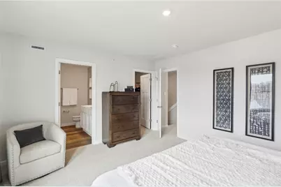 179 Sweetwater Drive, Moon/Crescent Twp, PA 15108 - Photo 14