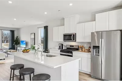 179 Sweetwater Drive, Moon/Crescent Twp, PA 15108 - Photo 6