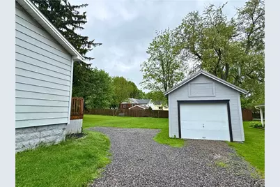 704 S Center Street, Grove City Boro, PA 16127 - Photo 6