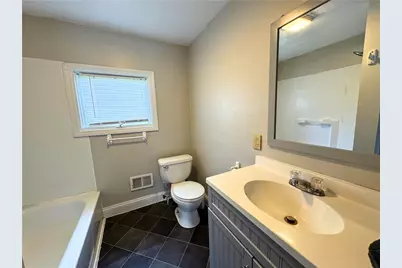 704 S Center Street, Grove City Boro, PA 16127 - Photo 18