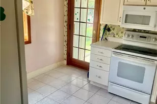 535 Glen Shannon Dr, Pittsburgh, PA 15234 - Photo 6