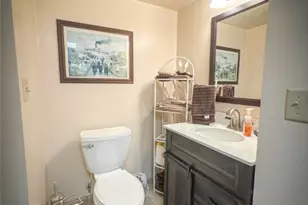 829 Saxonburg Rd, Jefferson Township, PA 16002 - Photo 32