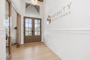 205 Rothaar Ct, Peters Township, PA 15367 - Photo 2