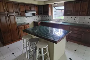 730 Chestnut St, New Castle, PA 16101 - Photo 6