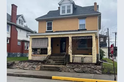 201 Thompson St, Latrobe, PA 15650 - Photo 2