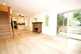 4 Brentwood Dr, Kennedy Township, PA 15136 - Photo 4