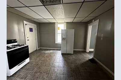 221 Friendship St, New Castle, PA 16101 - Photo 6