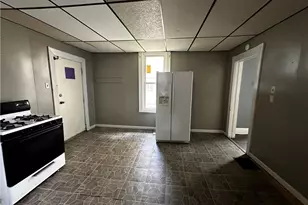 221 Friendship St, New Castle, PA 16101 - Photo 6