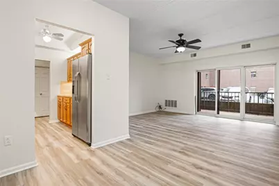 5600 Munhall Rd #201, Pittsburgh, PA 15217 - Photo 10