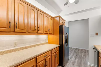 5600 Munhall Rd #201, Pittsburgh, PA 15217 - Photo 16