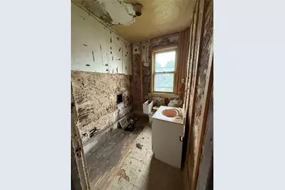 810 N Lang Ave, Homewood Brushton, PA 15208 - Photo 8