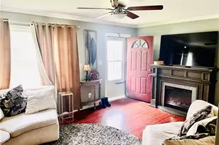 300 Beechwood Ave, Farrell, PA 16121 - Photo 4