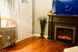 300 Beechwood Ave, Farrell, PA 16121 - Photo 6