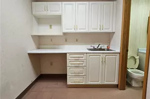 911 Ligonier St, Latrobe, PA 15650 - Photo 10