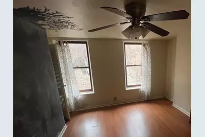 2918 Leander St, Pittsburgh, PA 15219 - Photo 8