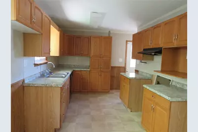 21 Daisytown Rd, W Pike Run Twp, PA 15427 - Photo 6