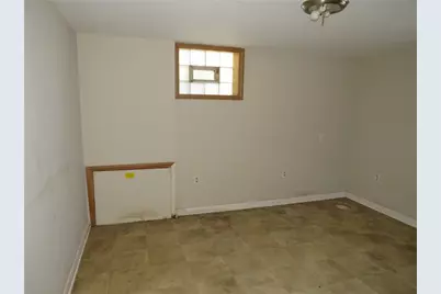 21 Daisytown Rd, W Pike Run Twp, PA 15427 - Photo 24