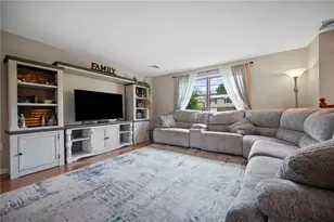 174 Hague Ln, South Union Township, PA 15401 - Photo 6