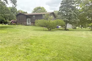 199 Lyon Ln, Lancaster Township, PA 16037 - Photo 2