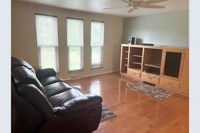 199 Lyon Ln, Lancaster Township, PA 16037 - Photo 18