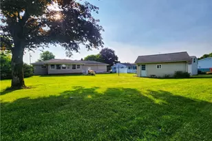 1013 Charles Dr, Union Township, PA 16101 - Photo 4