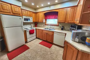 1013 Charles Dr, Union Township, PA 16101 - Photo 16