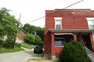 1214 1/2 3rd St, McKees Rocks, PA 15136 - Photo 1