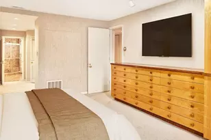 5000 5th, Pittsburgh, PA 15232 - Photo 26