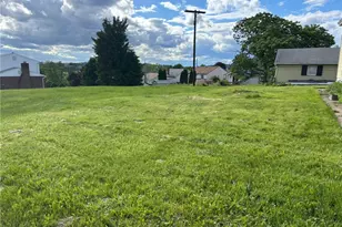 - Skyline, West Mifflin, PA 15122 - Photo 1
