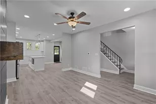 748 Anaheim St, Schenley Heights, PA 15219 - Photo 10