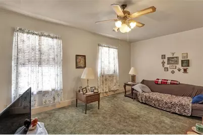 718 McKean Ave, Donora, PA 15033 - Photo 18