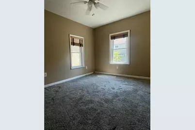 223 Division Ave, Ellwood City, PA 16117 - Photo 12