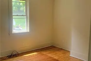 2722 Bethesda St, Pittsburgh, PA 15227 - Photo 10