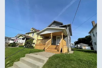 1049 Adams St, New Castle, PA 16101 - Photo 2