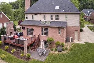 906 Big Bear Ct, Adams Township, PA 15044 - Photo 2