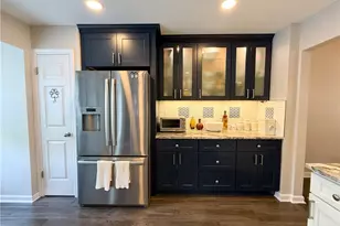 204 Thornberry Cir, Pittsburgh, PA 15234 - Photo 14