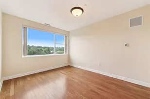 5570 Centre Ave, Pittsburgh, PA 15232 - Photo 10