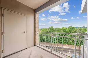 5570 Centre Ave, Pittsburgh, PA 15232 - Photo 28