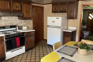 198 Keeny Row, New Salem, PA 15468 - Photo 6