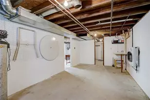 952 Seybertown Rd, Perry Township, PA 16041 - Photo 26