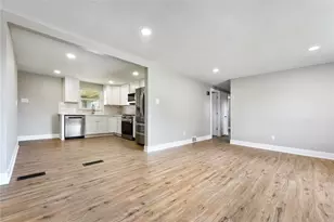 11740 Dennis Cir, North Huntingdon, PA 15642 - Photo 2