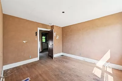920 Washington Rd, South Strabane, PA 15301 - Photo 16