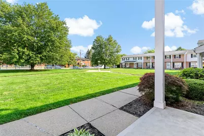 2603 19th St #E, Patterson Township, PA 15010 - Photo 32