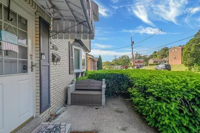 3804 Cynthia Dr, Pittsburgh, PA 15227 - Photo 4