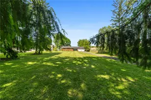 10756 Aldina Dr, Conneaut Lake, PA 16316 - Photo 4