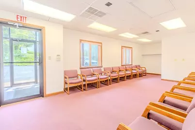 1027 W Main St, Mount Pleasant Township, PA 15666 - Photo 4