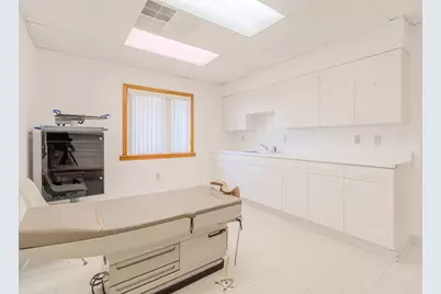 1027 W Main St, Mount Pleasant Township, PA 15666 - Photo 36