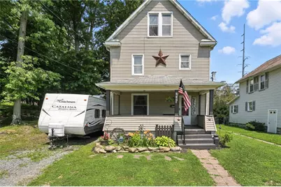 225 Park St, Grove City Boro, PA 16127 - Photo 2