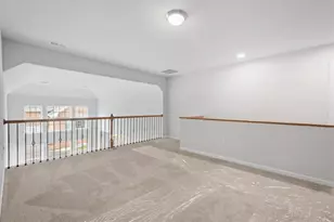 1558 NW Parkwood Pointe Dr, Moon/Crescent Twp, PA 15046 - Photo 8