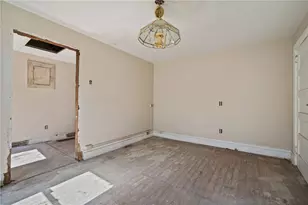 1339 Romanhoff St, Spring Hill, PA 15212 - Photo 16